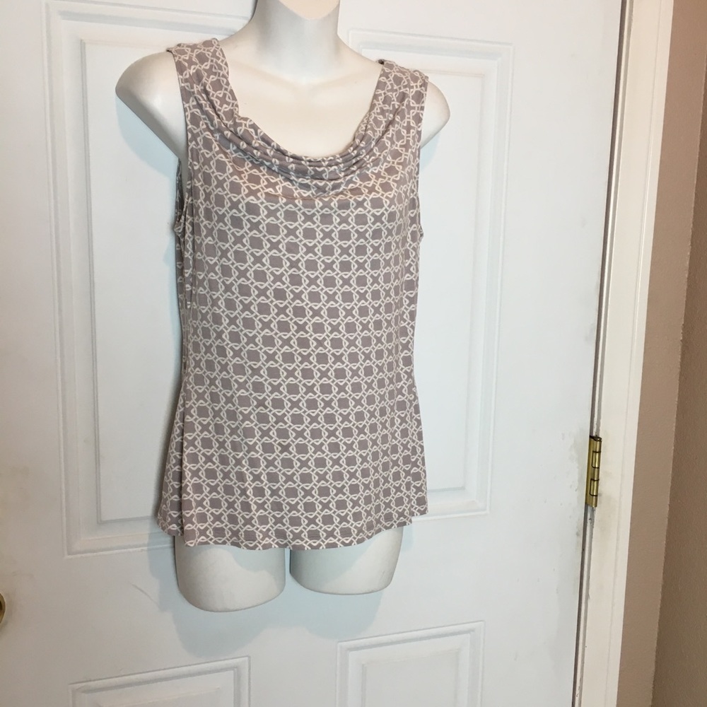Banana Republic Pattern Shirt 👚🤍